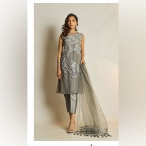 Pakistani/Indian designer Natasha Kamal three p dress. New S/M